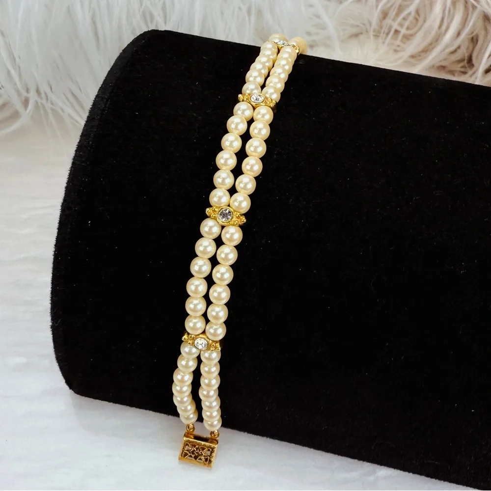 Vintage goldtone faux pearl, bling accent, double strand bracelet